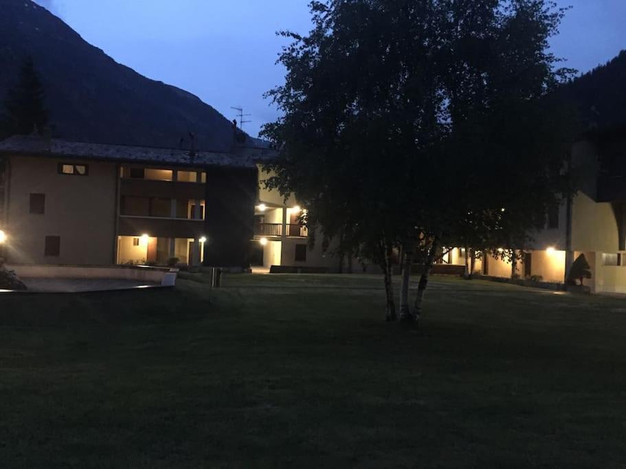 Appartamento Ampio Giardino Adiacente Piste Sci 4/6 Posti Letto La Thuile Εξωτερικό φωτογραφία